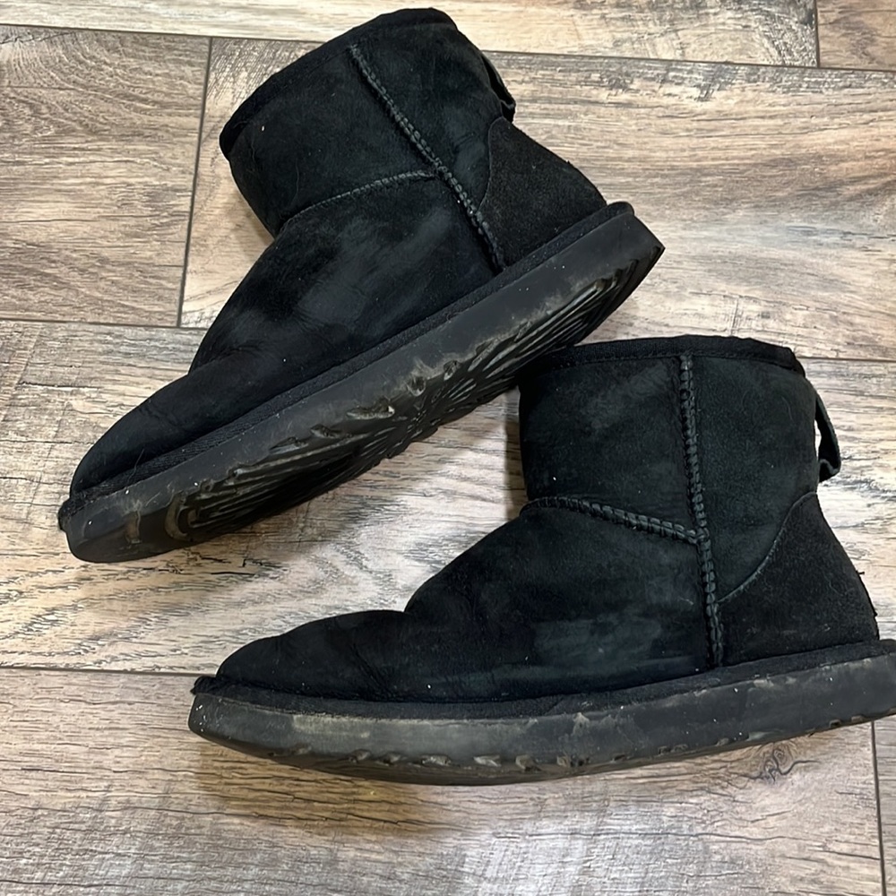 Ugg Classic Boot - image 4